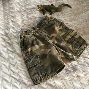 18-24 mo adjustable waist camo shorts! Great!